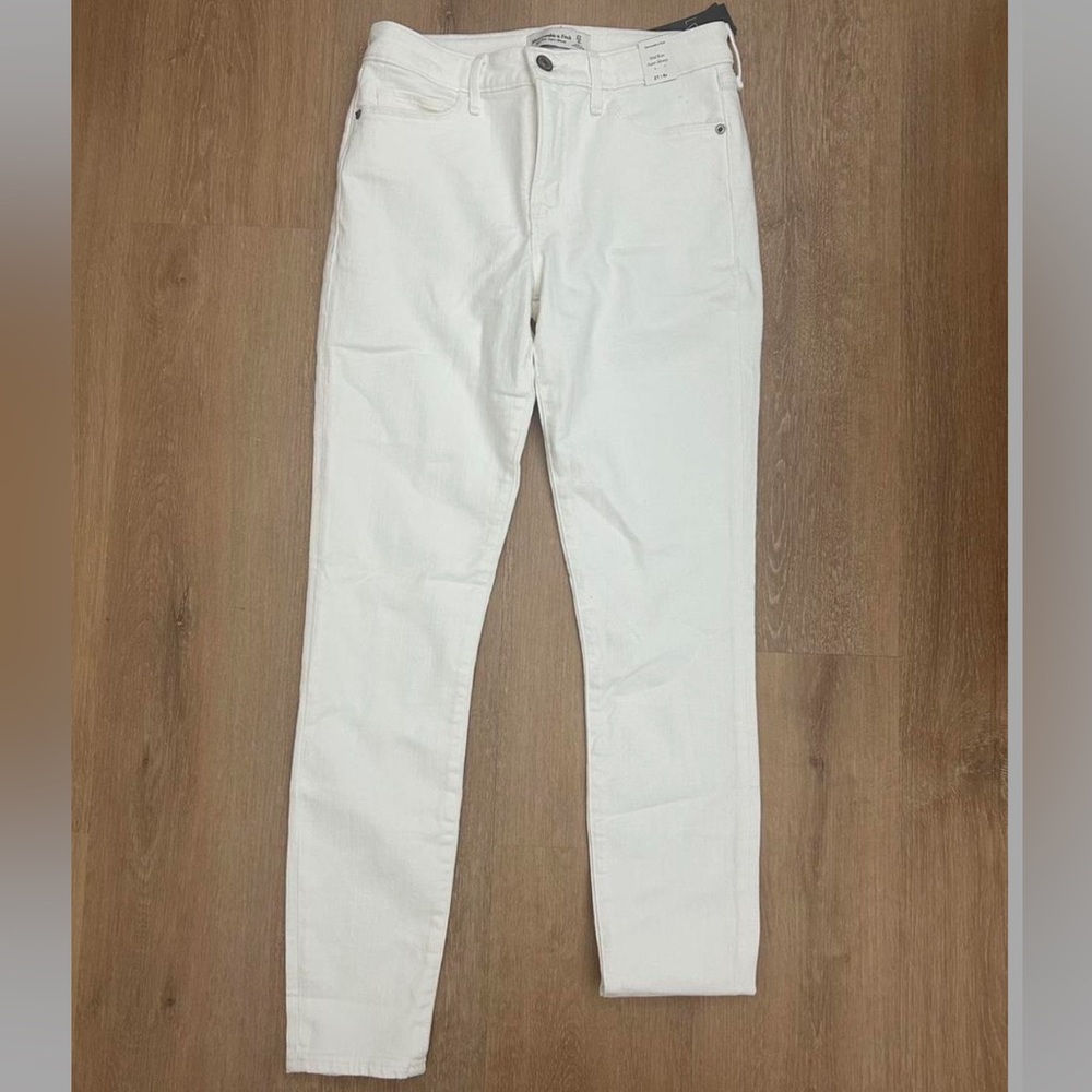Abercrombie & Fitch Mid Rise Super Skinny Jeans in White